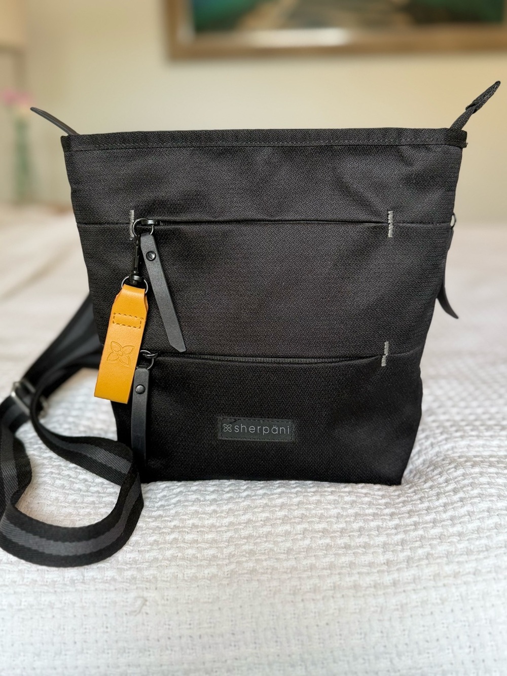 Sherpani 🌸 Sadie Crossbody Bag